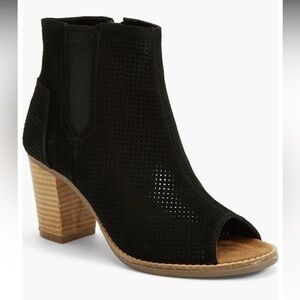 Tom's 'Majorca' Suede Bootie - Size 8.5.